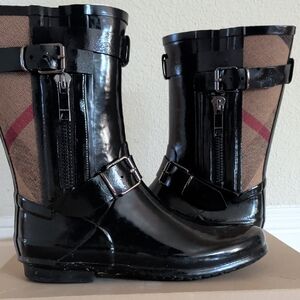 Burberry Black and Brown Winter Rain Boots